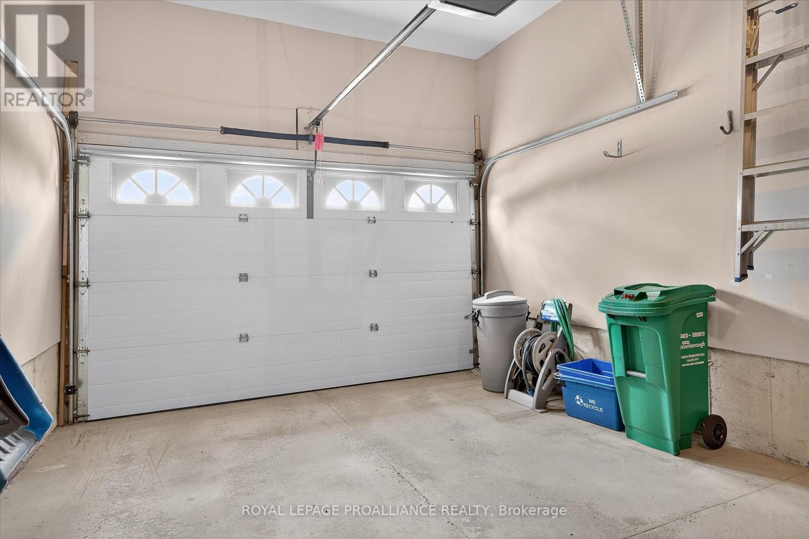 337 Bianco Crescent, Peterborough West (North), Ontario  K9K 0A5 - Photo 37 - X12352408