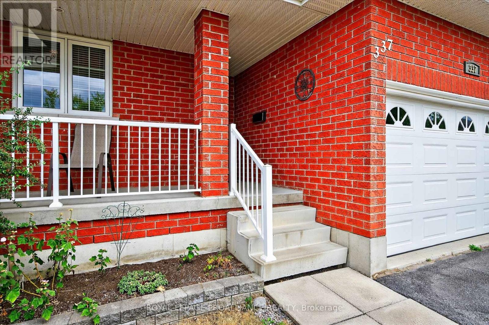 337 Bianco Crescent, Peterborough West (North), Ontario  K9K 0A5 - Photo 4 - X12352408