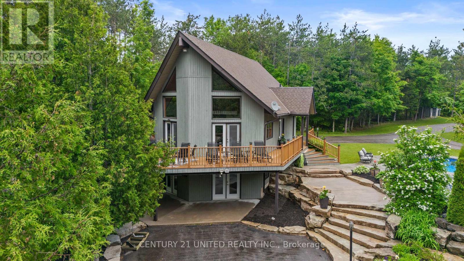 113 Sugarbush Boulevard, Trent Lakes, Ontario  K0L 1J0 - Photo 1 - X12352431
