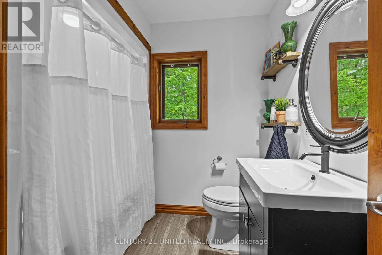113 Sugarbush Boulevard, Trent Lakes, Ontario  K0L 1J0 - Photo 12 - X12352431