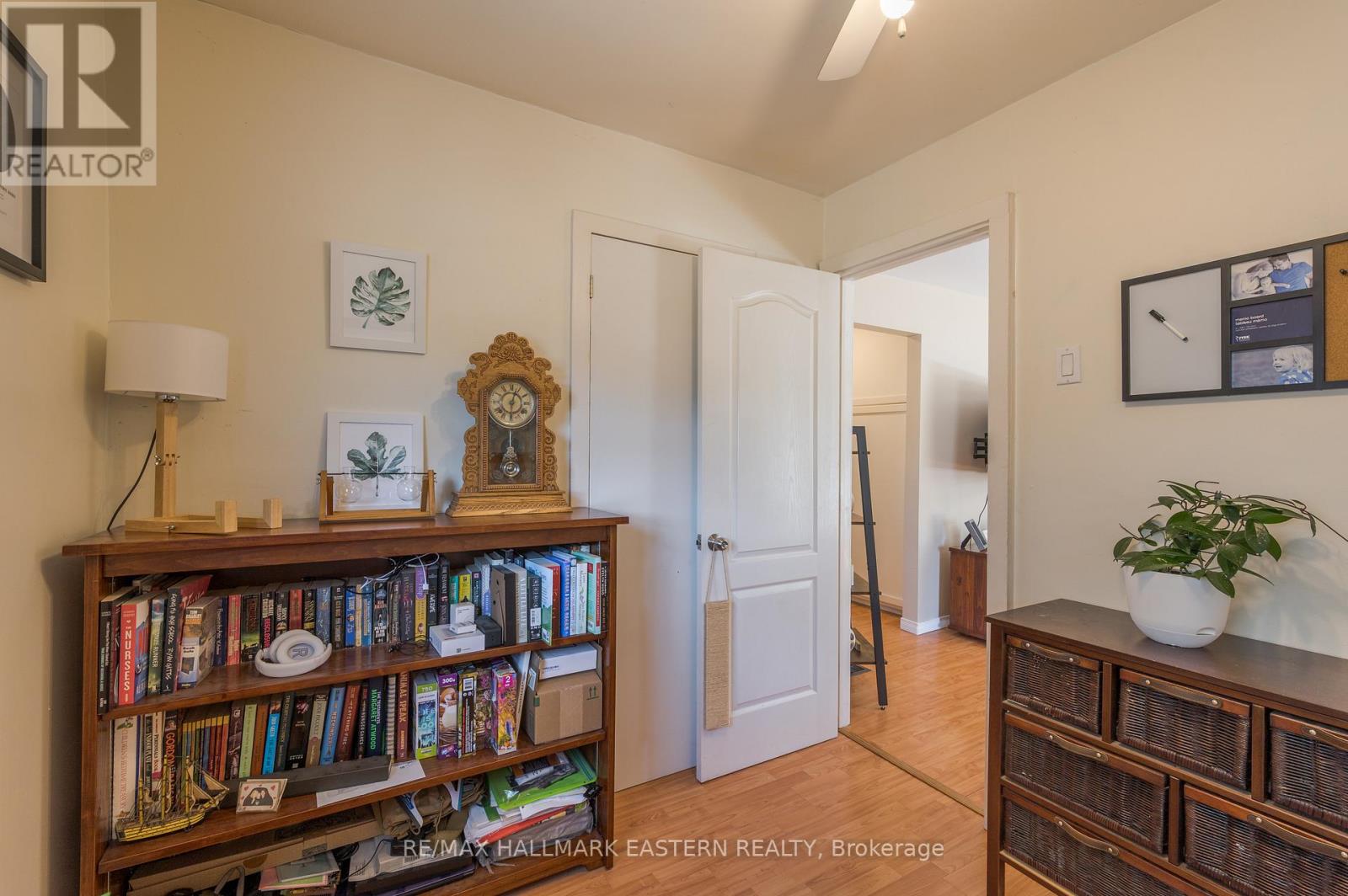748 New Romaine Street, Peterborough (Otonabee Ward 1), Ontario  K9J 2E9 - Photo 22 - X12352462