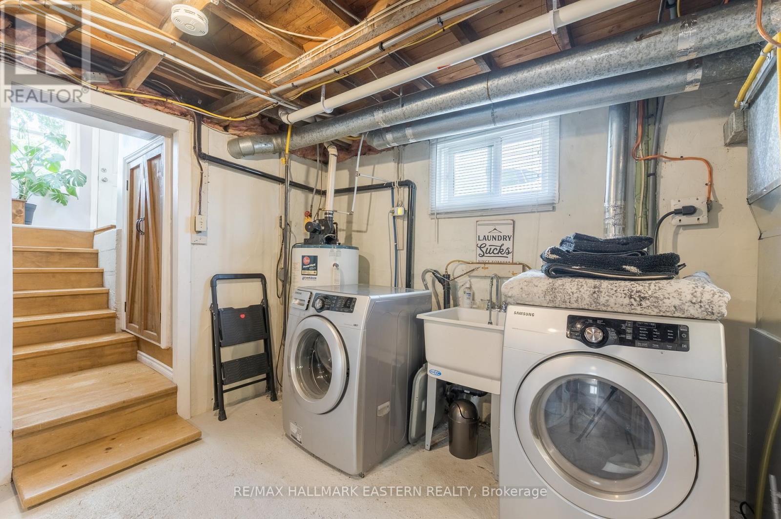 748 New Romaine Street, Peterborough (Otonabee Ward 1), Ontario  K9J 2E9 - Photo 33 - X12352462