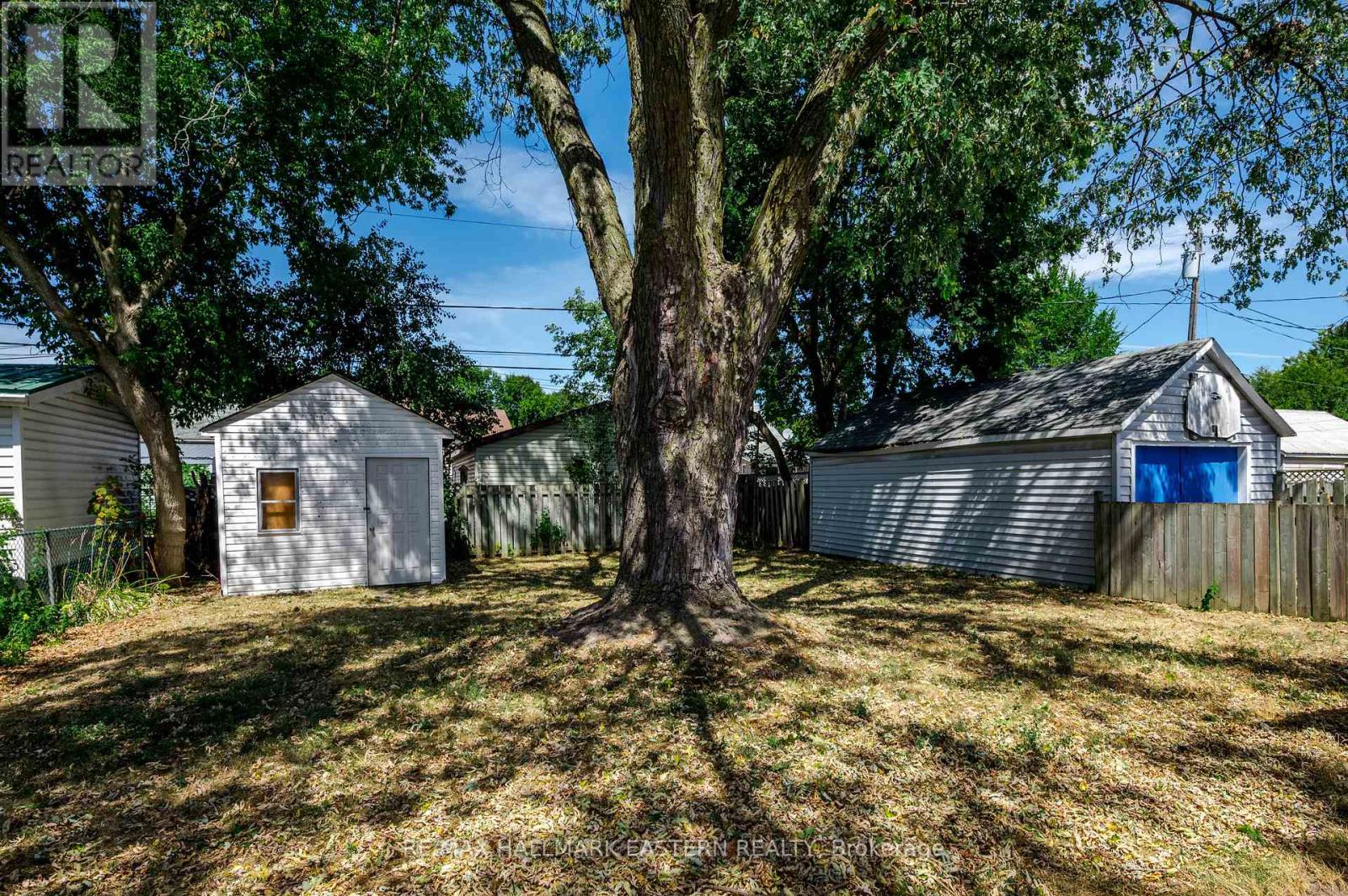 748 New Romaine Street, Peterborough (Otonabee Ward 1), Ontario  K9J 2E9 - Photo 39 - X12352462
