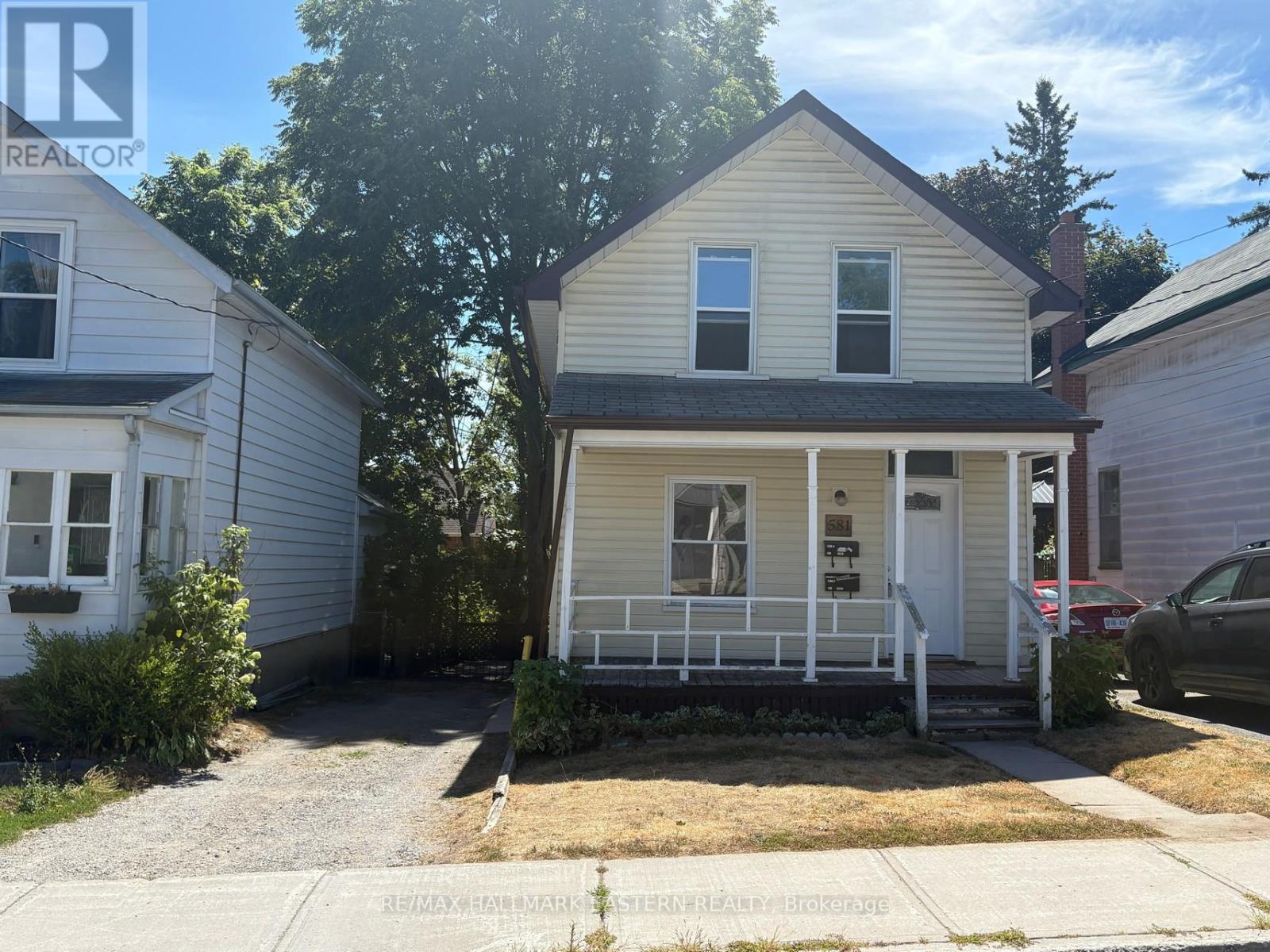 #1 - 581 Paterson Street, Peterborough Central (South), Ontario  K9J 4P9 - Photo 1 - X12352547