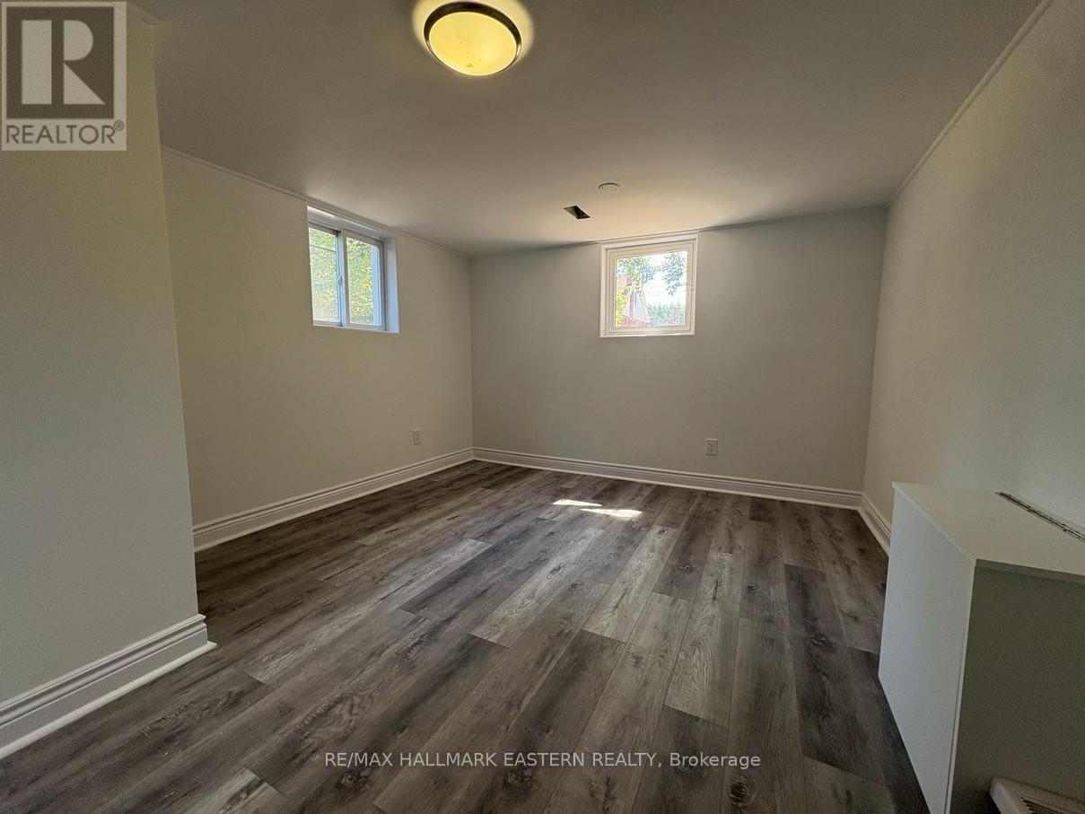 #1 - 581 Paterson Street, Peterborough Central (South), Ontario  K9J 4P9 - Photo 10 - X12352547