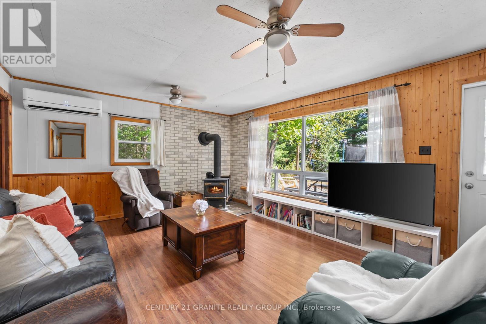 920 Papineau Lake Road, Hastings Highlands (Wicklow Ward), Ontario  K0L 2R0 - Photo 12 - X12352716