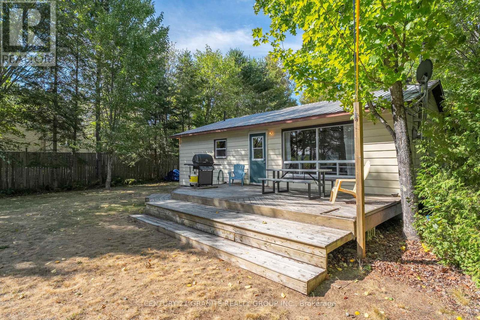 920 Papineau Lake Road, Hastings Highlands (Wicklow Ward), Ontario  K0L 2R0 - Photo 2 - X12352716