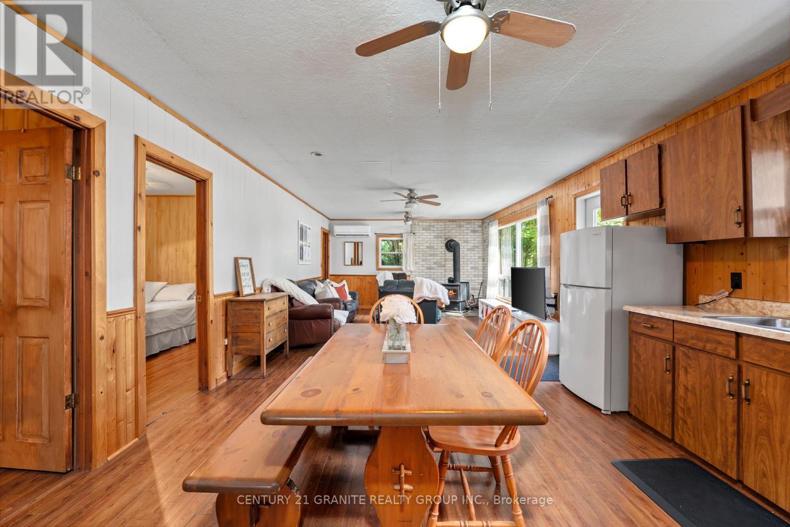 920 Papineau Lake Road, Hastings Highlands (Wicklow Ward), Ontario  K0L 2R0 - Photo 7 - X12352716