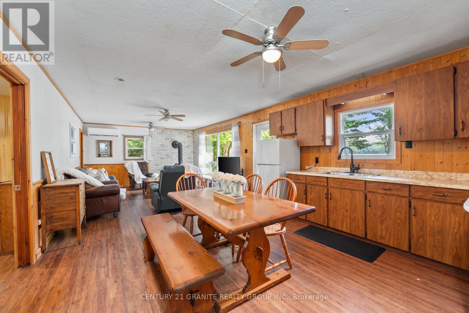 920 Papineau Lake Road, Hastings Highlands (Wicklow Ward), Ontario  K0L 2R0 - Photo 8 - X12352716
