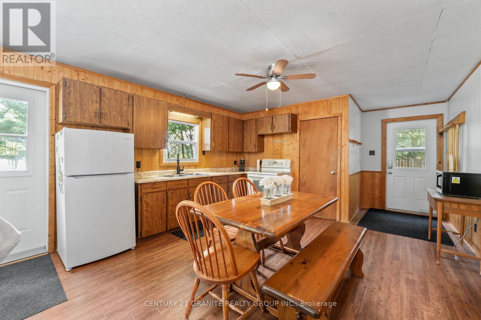 920 Papineau Lake Road, Hastings Highlands (Wicklow Ward), Ontario  K0L 2R0 - Photo 9 - X12352716