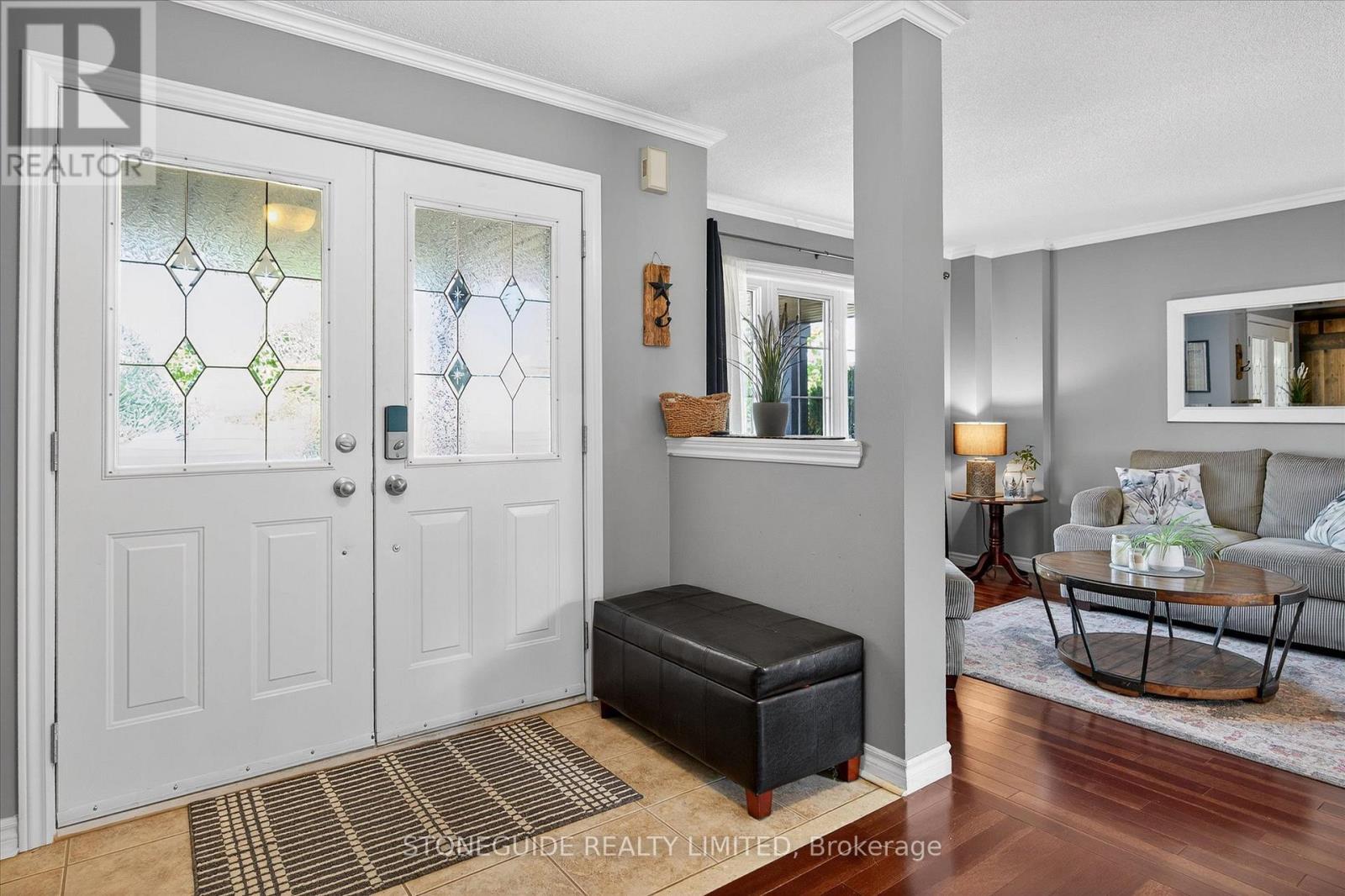 1726 Ravenwood Drive, Peterborough (Monaghan Ward 2), Ontario  K9K 2P6 - Photo 4 - X12352856