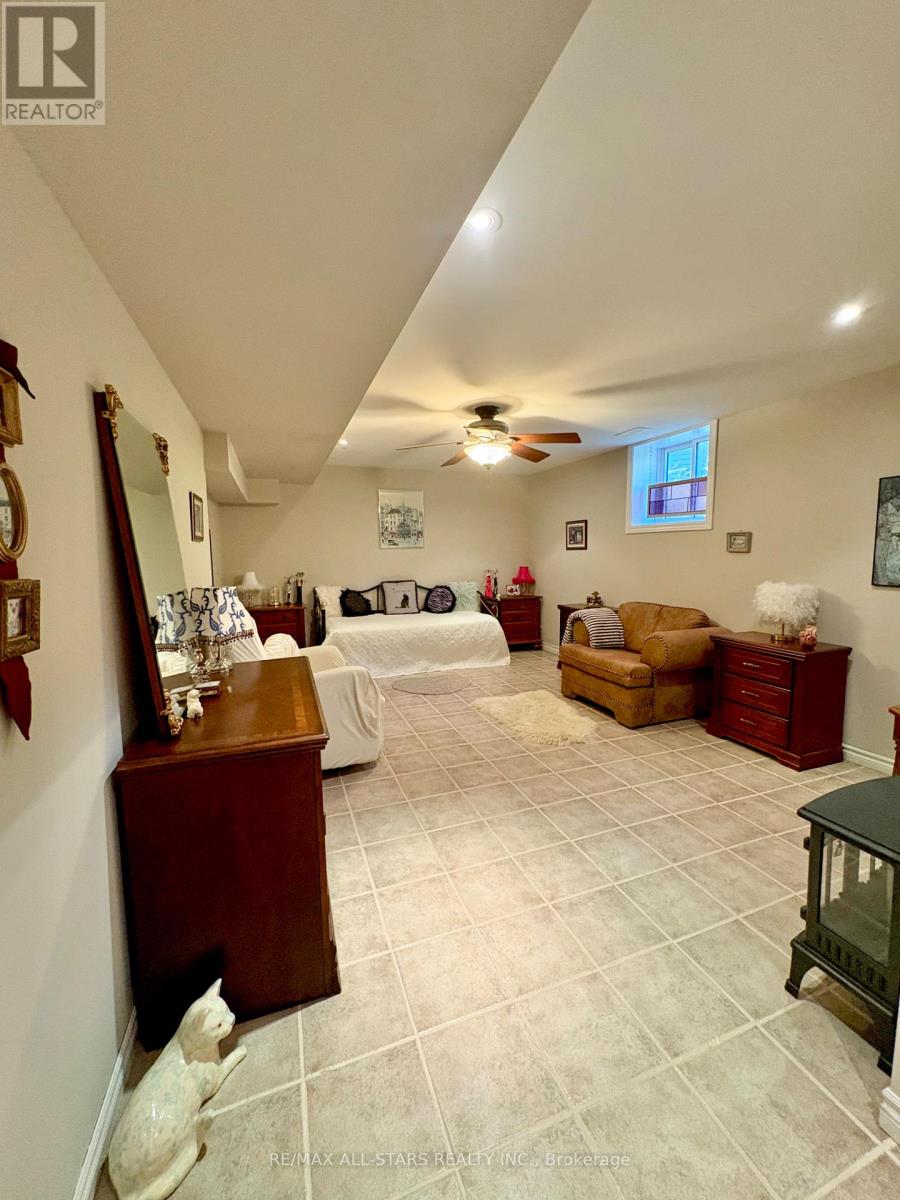 536 Golf Course Road, Douro-Dummer, Ontario  K0L 2H0 - Photo 22 - X12352873