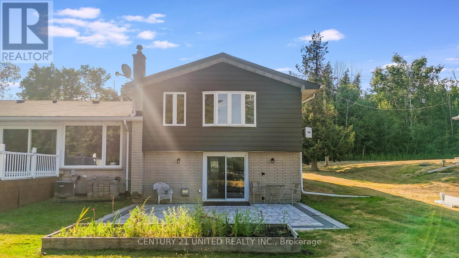 1143 Connaught Drive, Selwyn, Ontario  K0L 1T0 - Photo 48 - X12352991