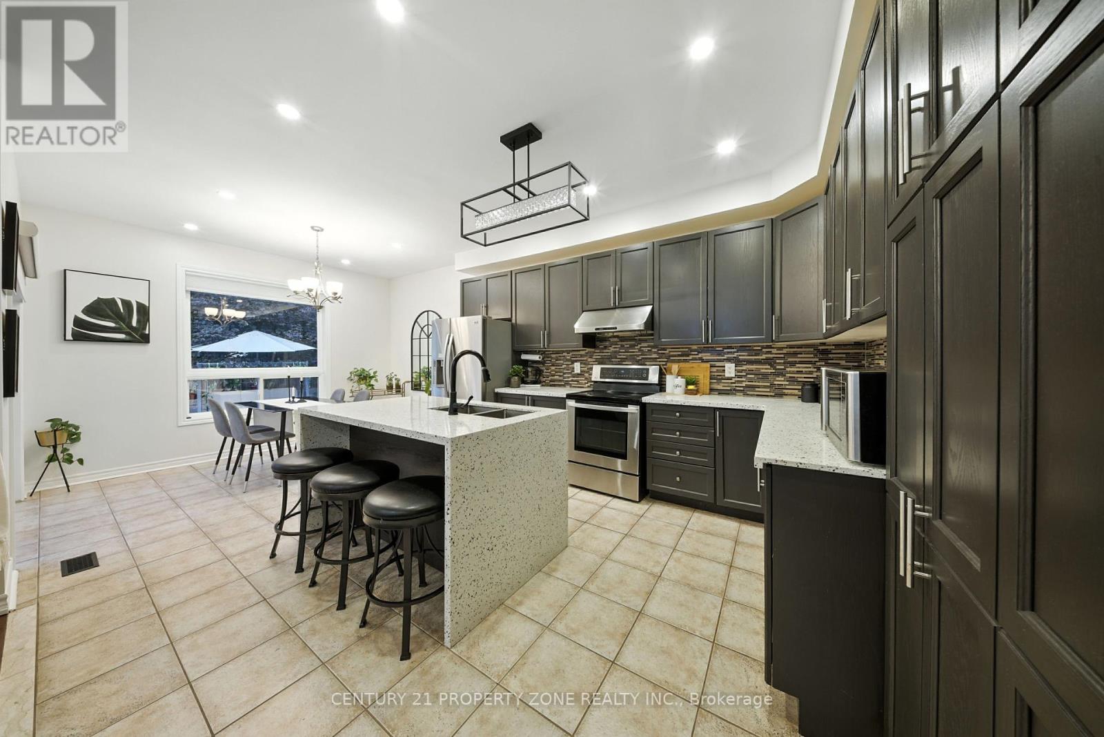 652 Tully Crescent, Peterborough West (North), Ontario  K9K 0A9 - Photo 17 - X12353699