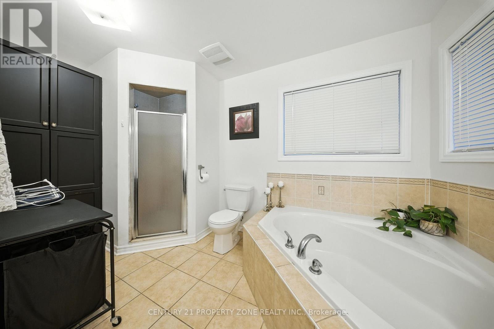 652 Tully Crescent, Peterborough West (North), Ontario  K9K 0A9 - Photo 32 - X12353699