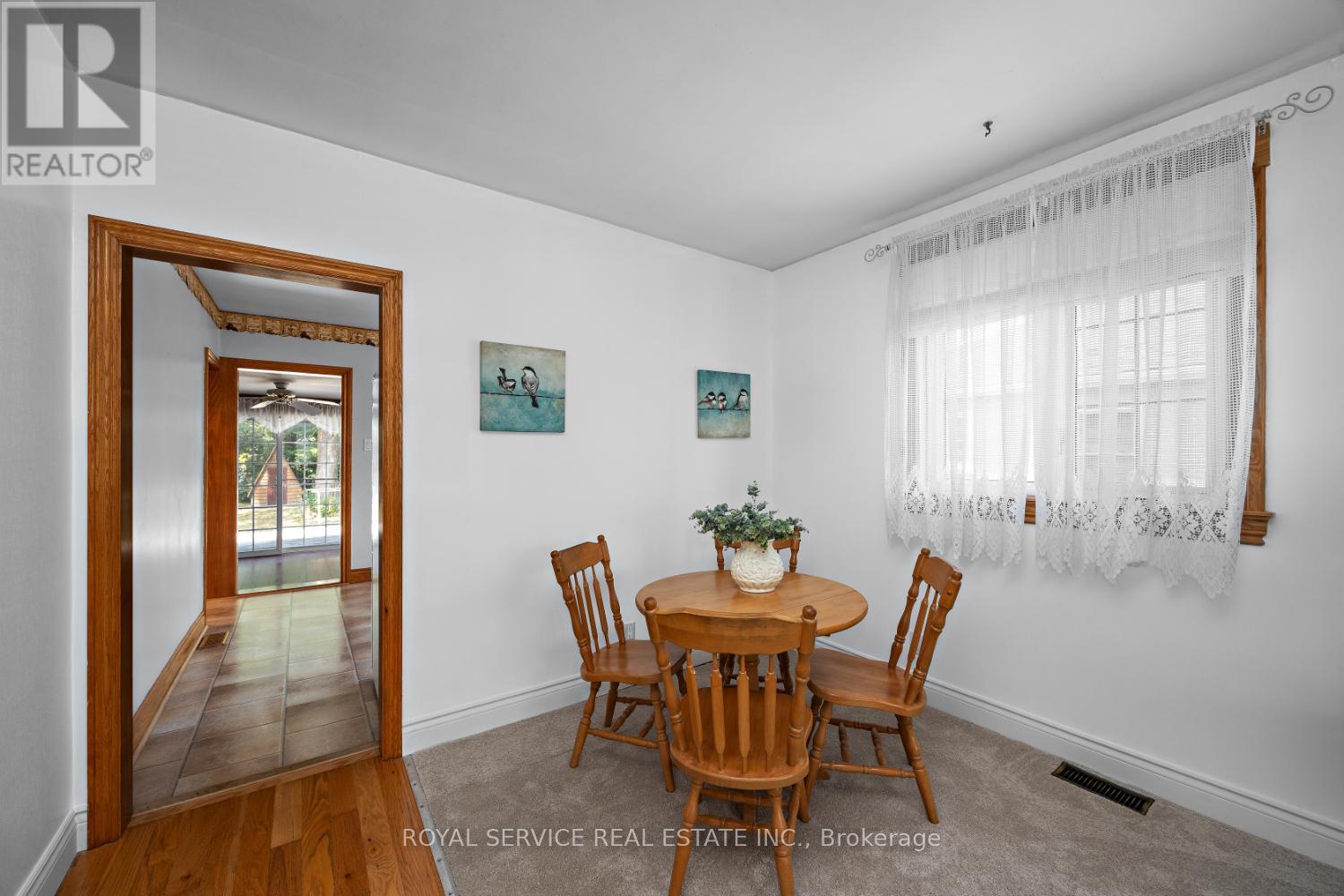 388 Dublin Street, Peterborough (Town Ward 3), Ontario  K9H 3C9 - Photo 11 - X12353908