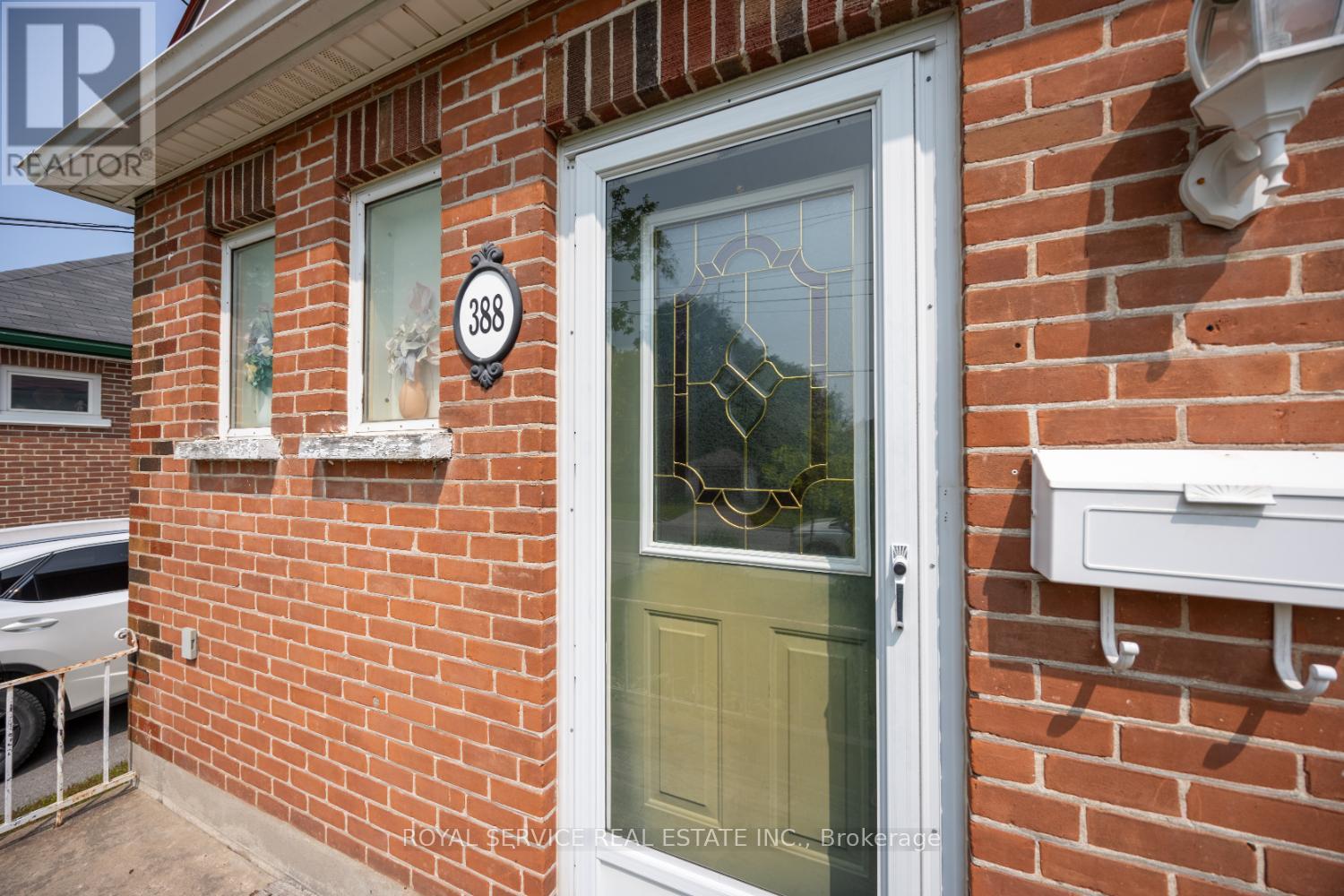 388 Dublin Street, Peterborough (Town Ward 3), Ontario  K9H 3C9 - Photo 3 - X12353908