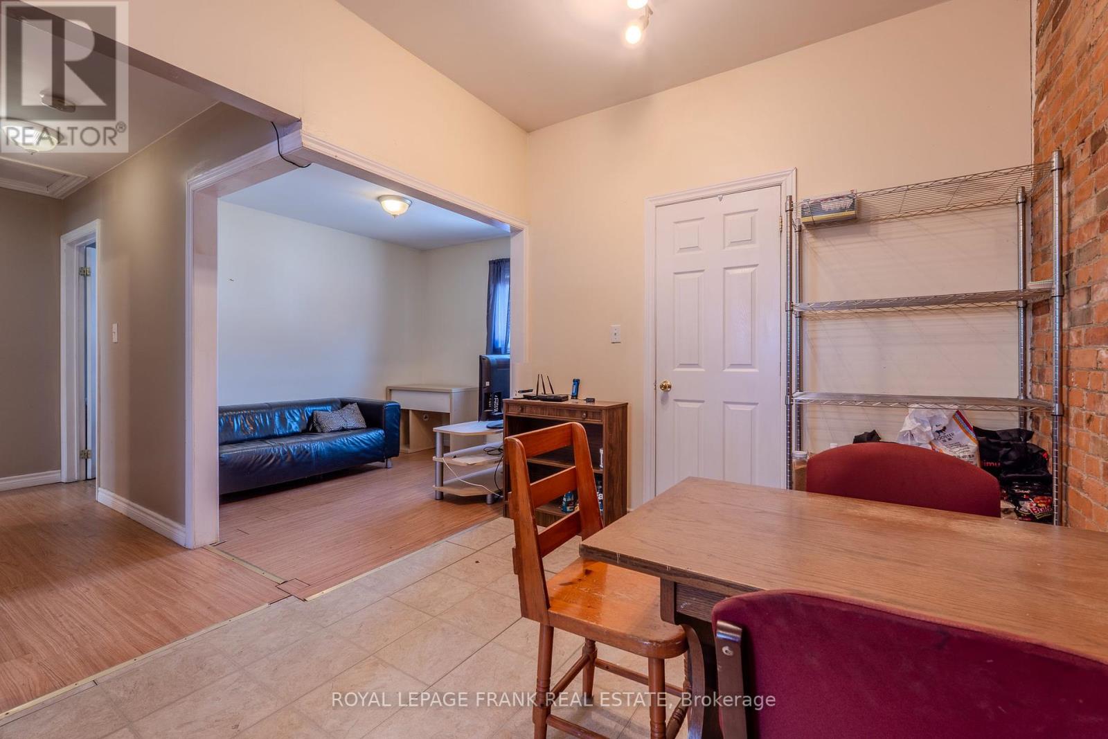 87 Durham Street W, Kawartha Lakes (Lindsay), Ontario  K9V 2P8 - Photo 21 - X12354077