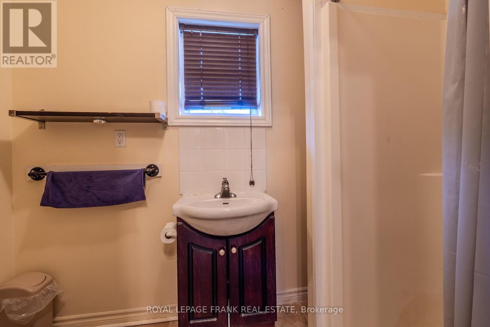 87 Durham Street W, Kawartha Lakes (Lindsay), Ontario  K9V 2P8 - Photo 23 - X12354077