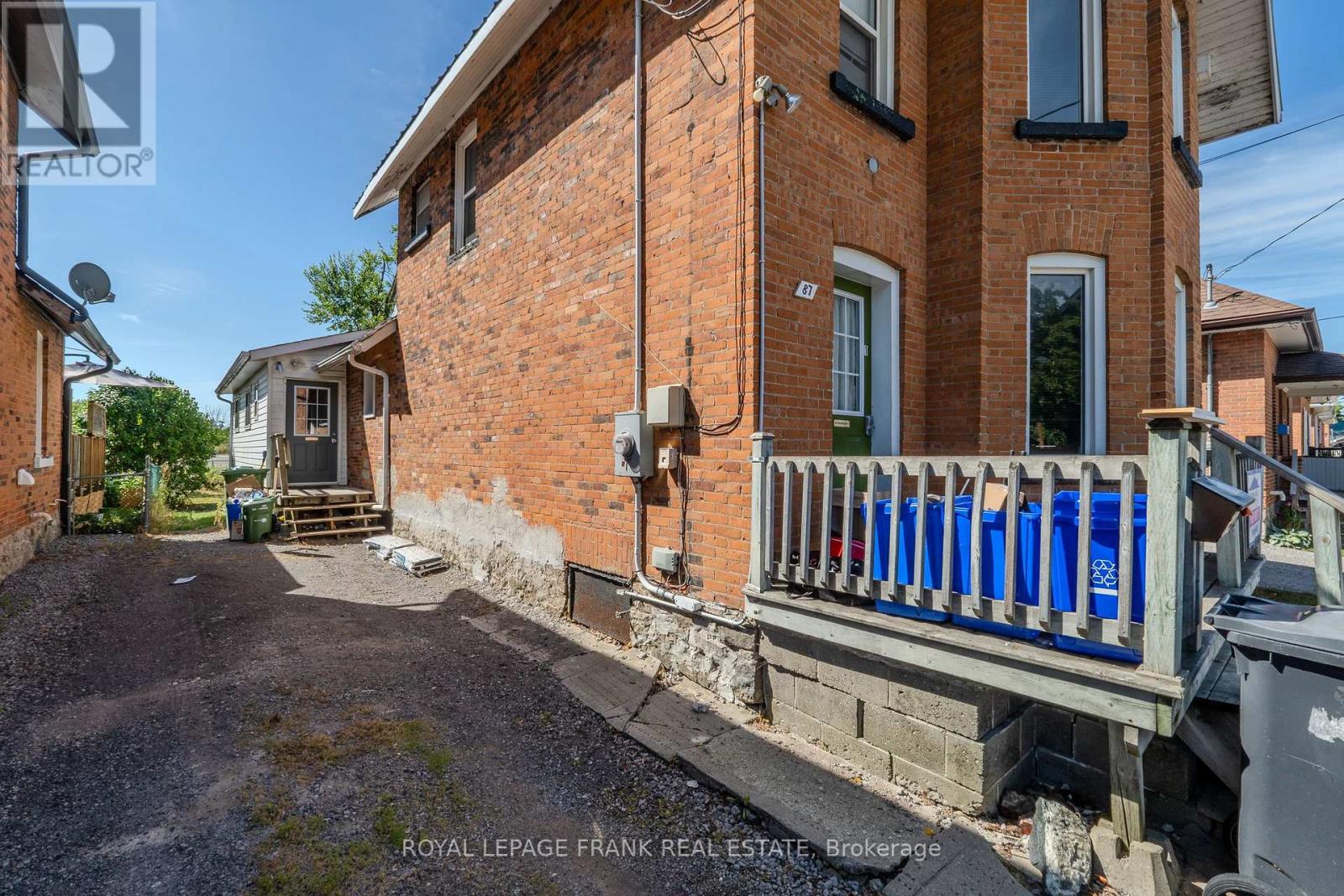 87 Durham Street W, Kawartha Lakes (Lindsay), Ontario  K9V 2P8 - Photo 4 - X12354077