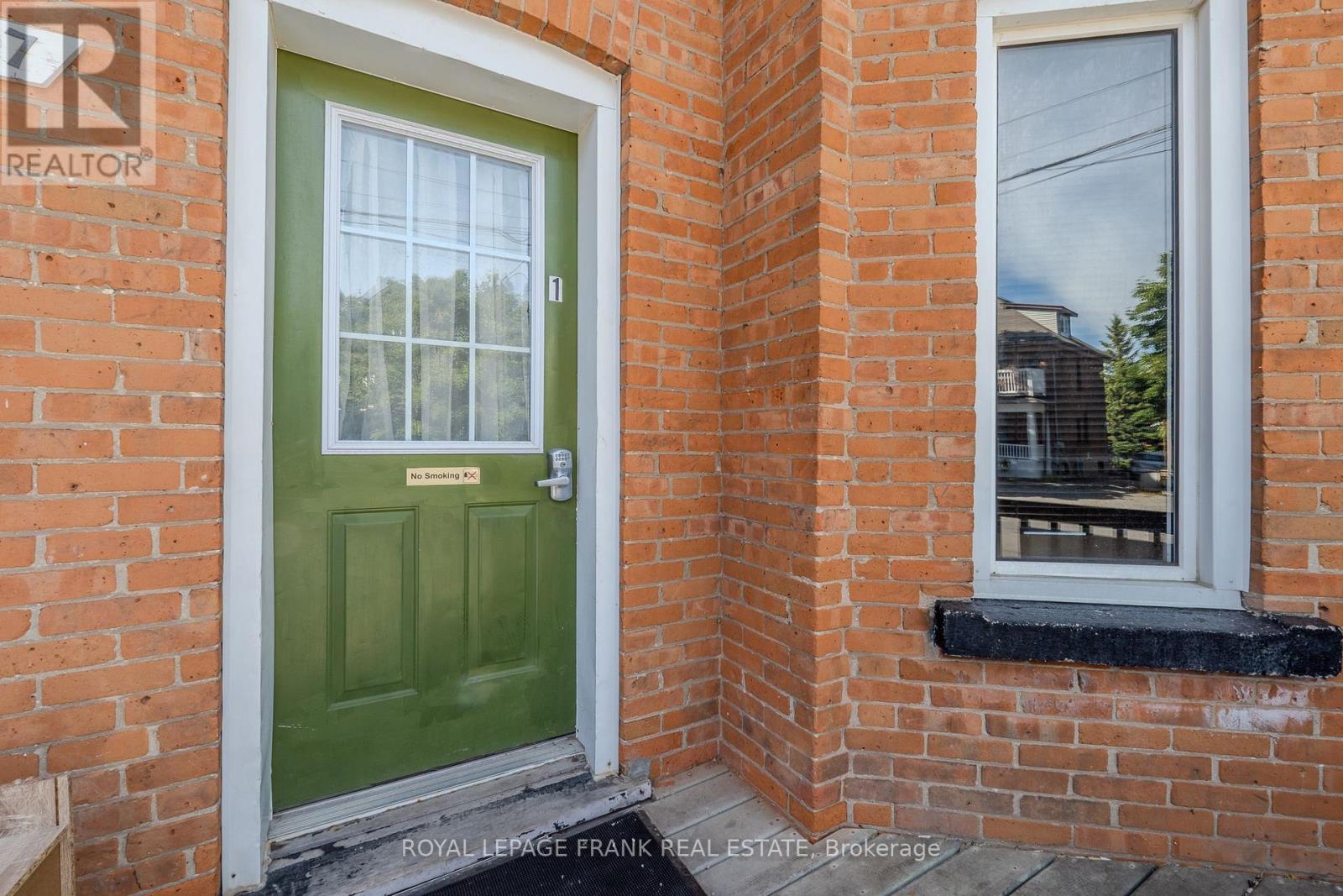 87 Durham Street W, Kawartha Lakes (Lindsay), Ontario  K9V 2P8 - Photo 5 - X12354077