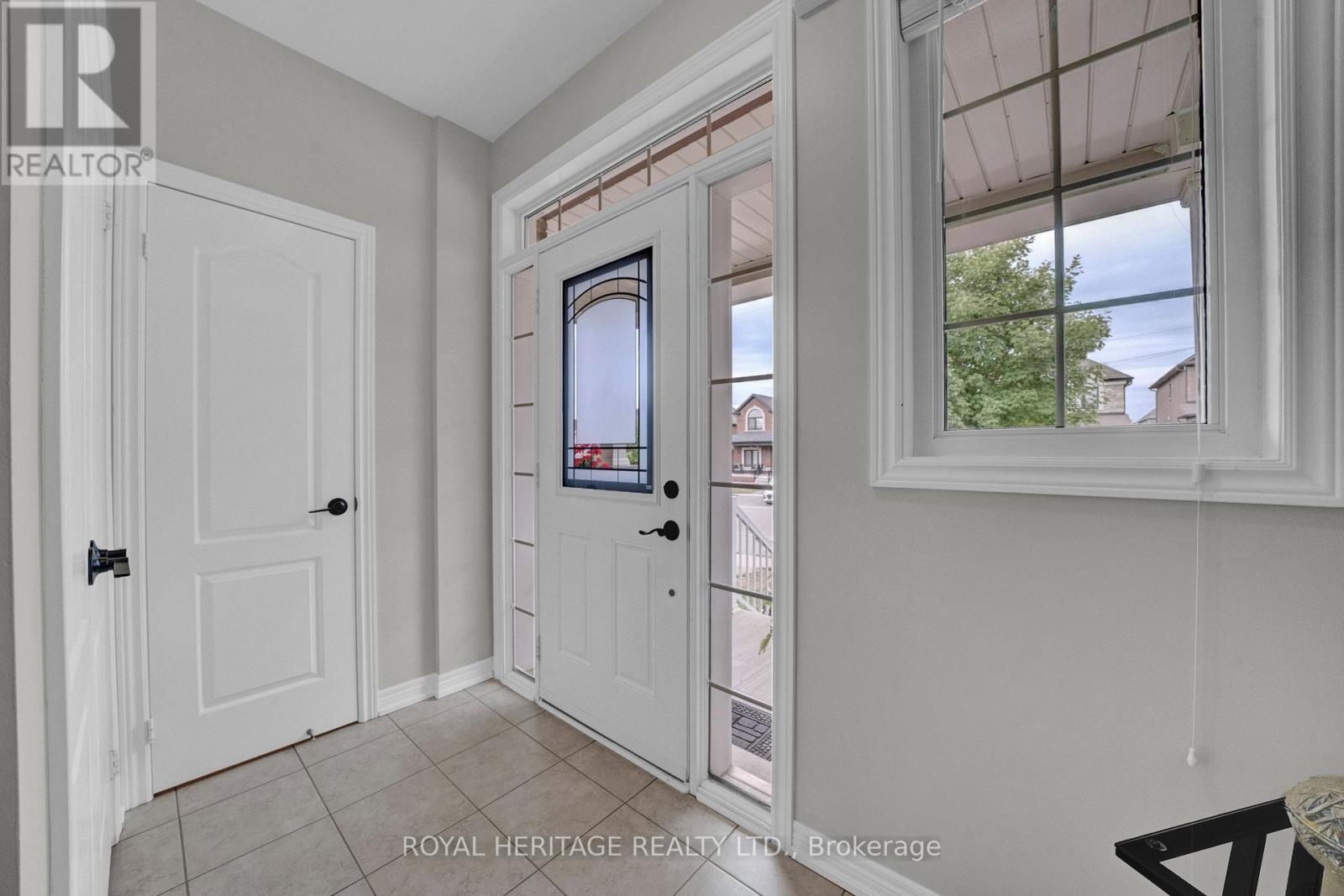 2125 Rudell Road, Clarington (Newcastle), Ontario  L1B 0C6 - Photo 4 - E12354156