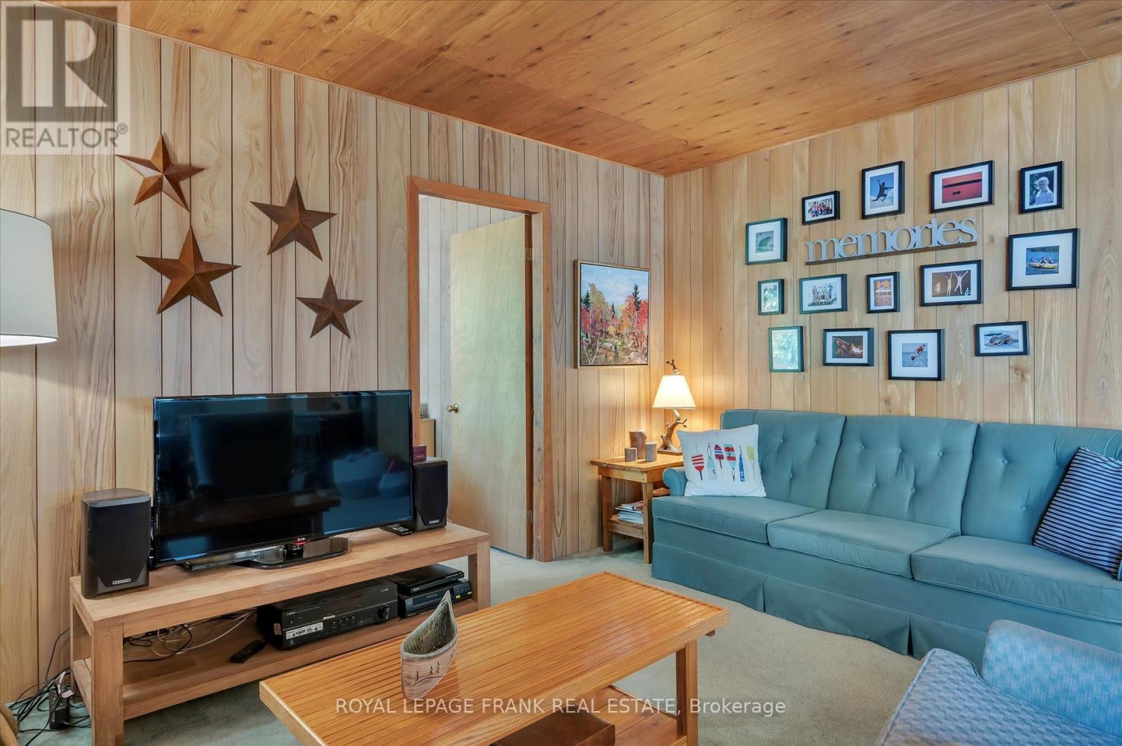 2724 Newcomb Lane, Selwyn, Ontario  K0L 2H0 - Photo 19 - X12354320