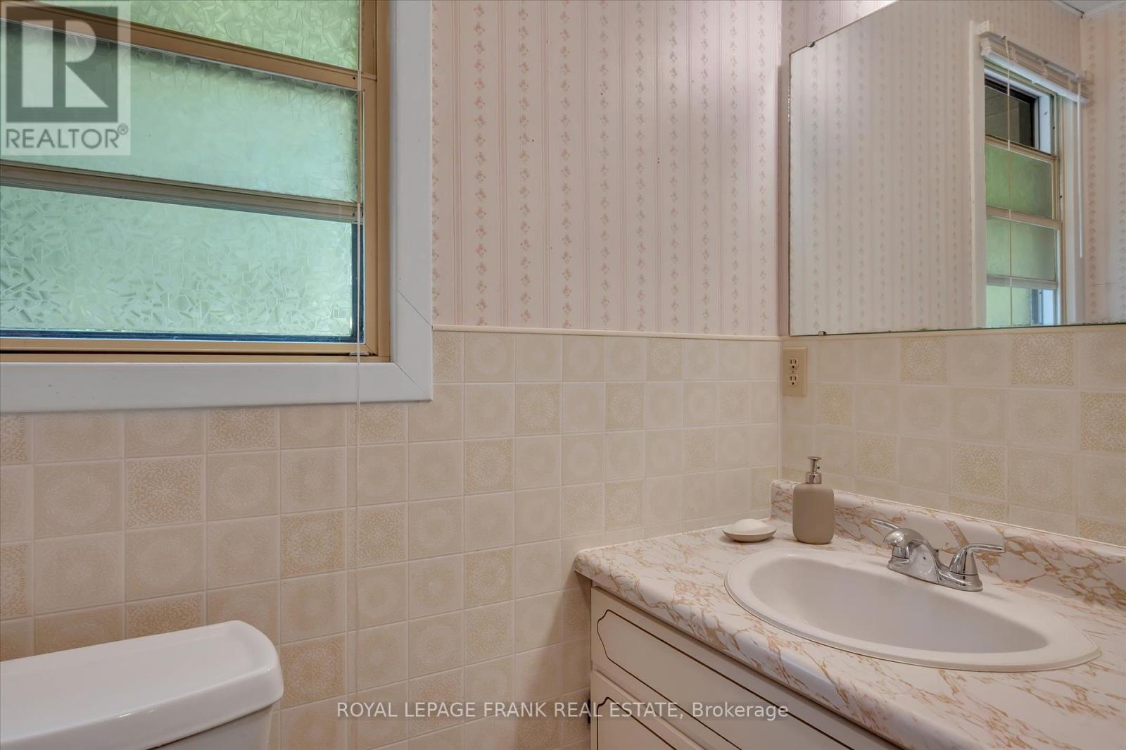 2724 Newcomb Lane, Selwyn, Ontario  K0L 2H0 - Photo 27 - X12354320