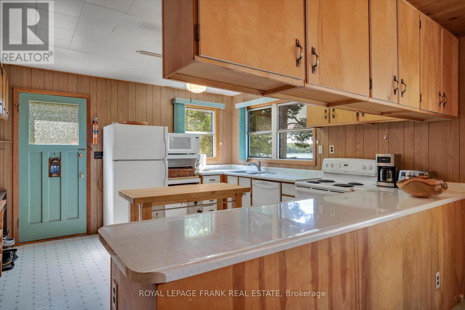 2724 Newcomb Lane, Selwyn, Ontario  K0L 2H0 - Photo 30 - X12354320