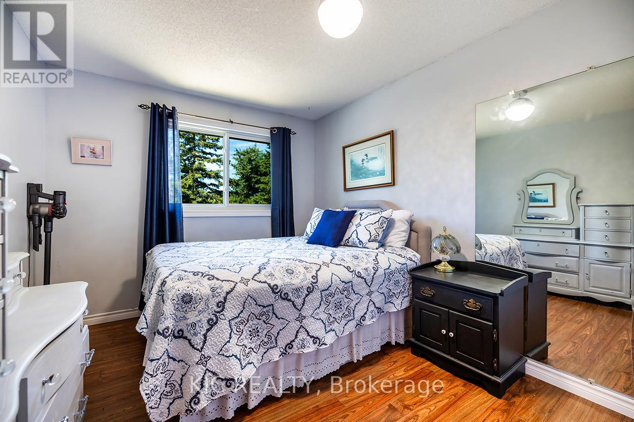 812 Frank Hill Road, Kawartha Lakes (Emily), Ontario  K9J 6X3 - Photo 18 - X12354331