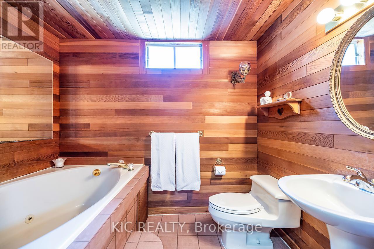 812 Frank Hill Road, Kawartha Lakes (Emily), Ontario  K9J 6X3 - Photo 31 - X12354331