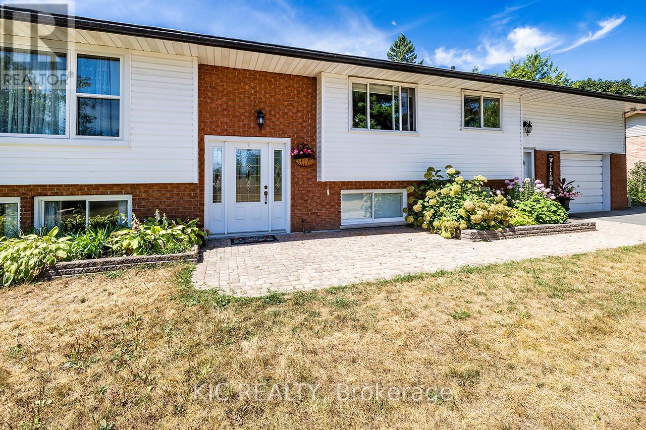 812 Frank Hill Road, Kawartha Lakes (Emily), Ontario  K9J 6X3 - Photo 4 - X12354331