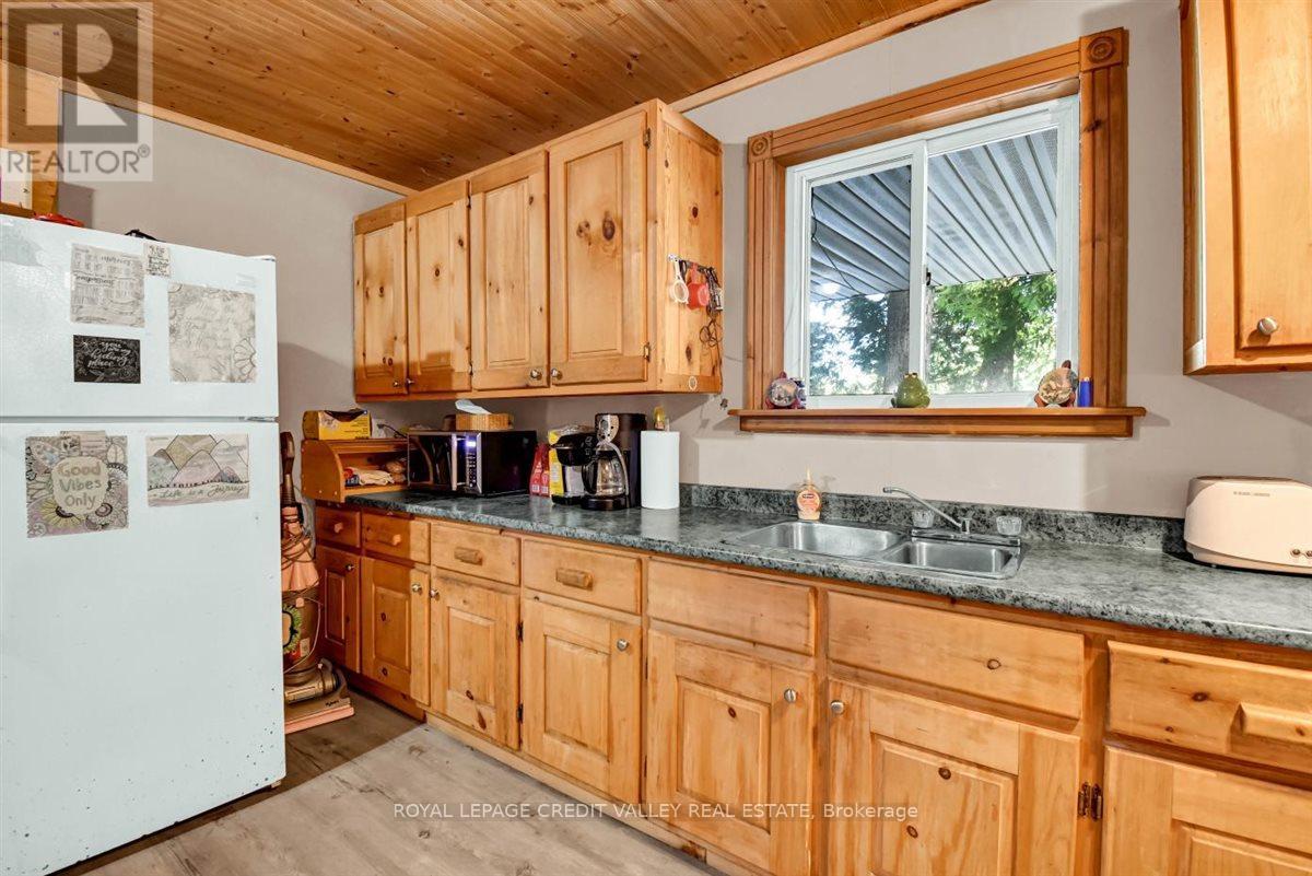 292 Caroline Court, Faraday, Ontario  K0L 1C0 - Photo 10 - X12354552