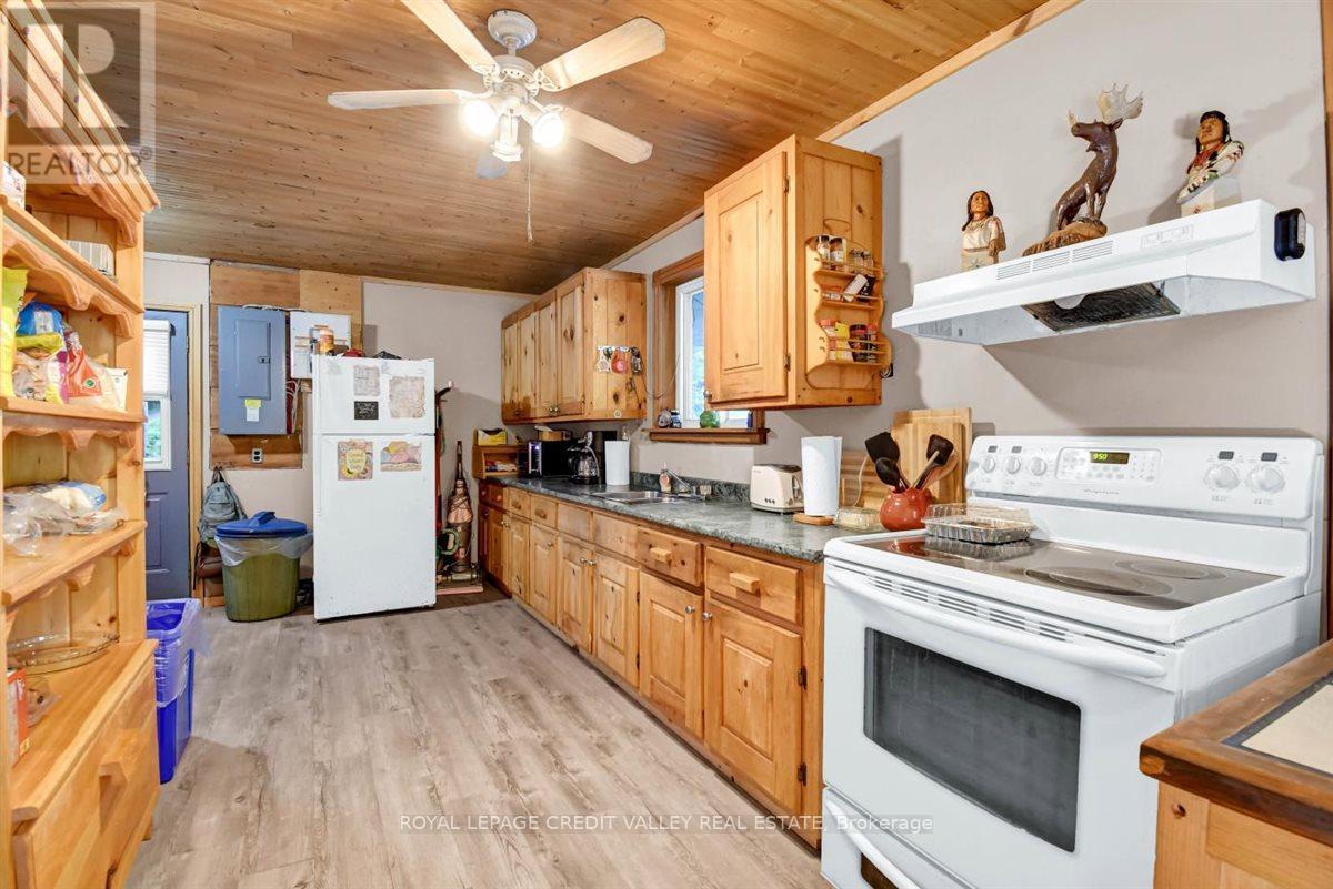 292 Caroline Court, Faraday, Ontario  K0L 1C0 - Photo 8 - X12354552