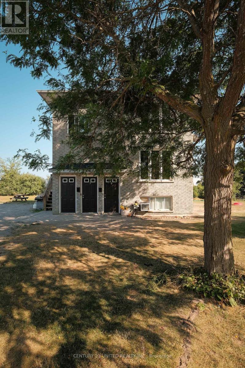538 Crystal Drive, Peterborough South (East), Ontario  K9J 8H1 - Photo 2 - X12354835