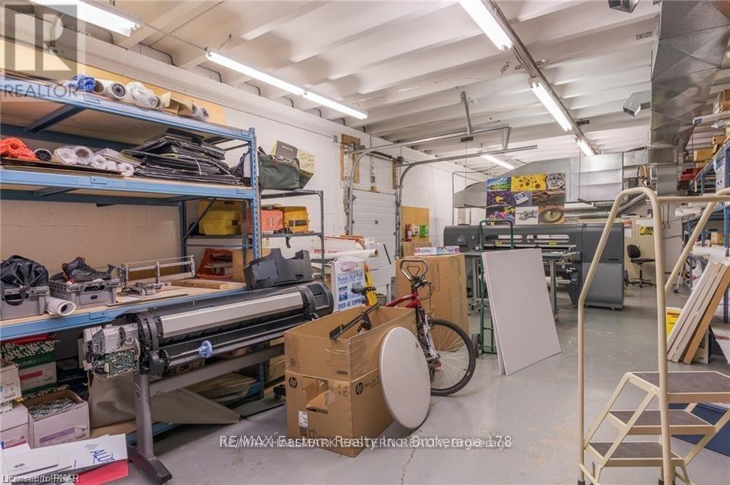 71 Princess Street, Peterborough (Town Ward 3), Ontario  K9J 2A8 - Photo 15 - X12355000