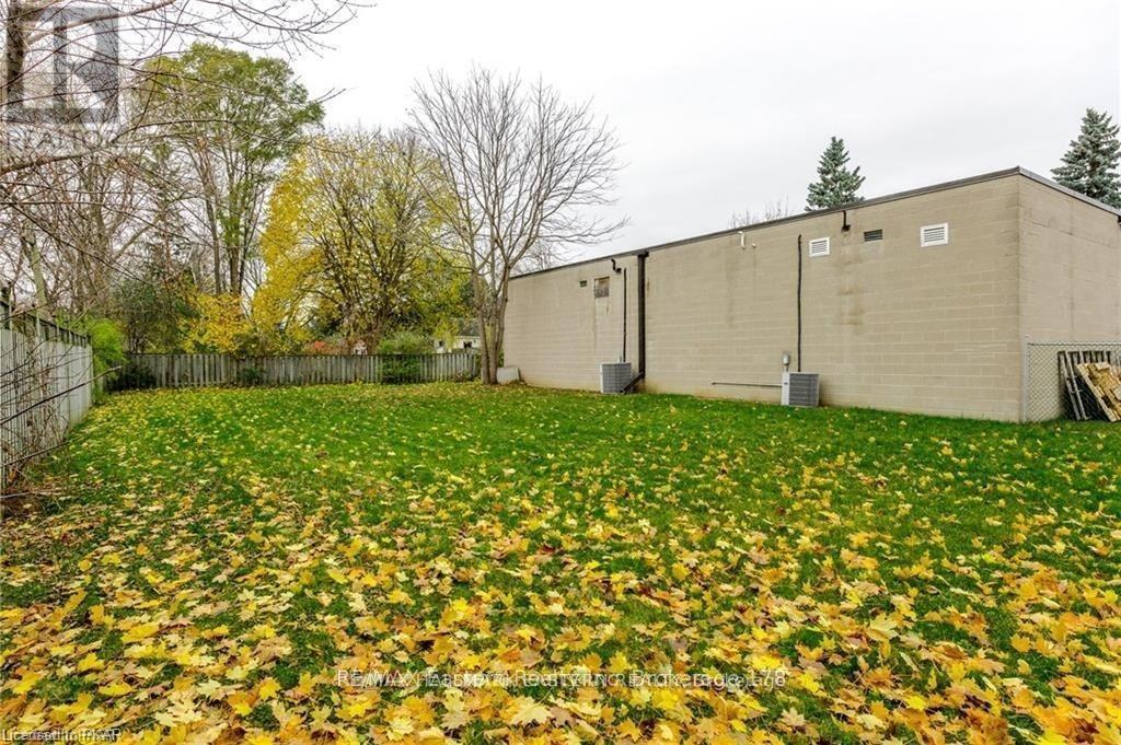 71 Princess Street, Peterborough (Town Ward 3), Ontario  K9J 2A8 - Photo 17 - X12355000