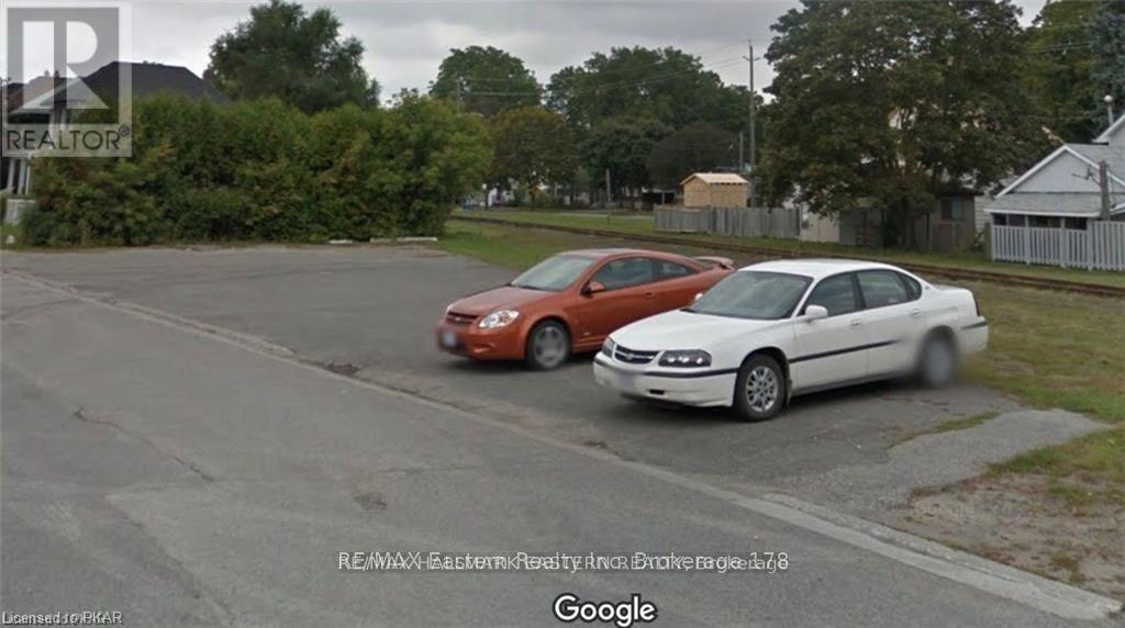 71 Princess Street, Peterborough (Town Ward 3), Ontario  K9J 2A8 - Photo 18 - X12355000