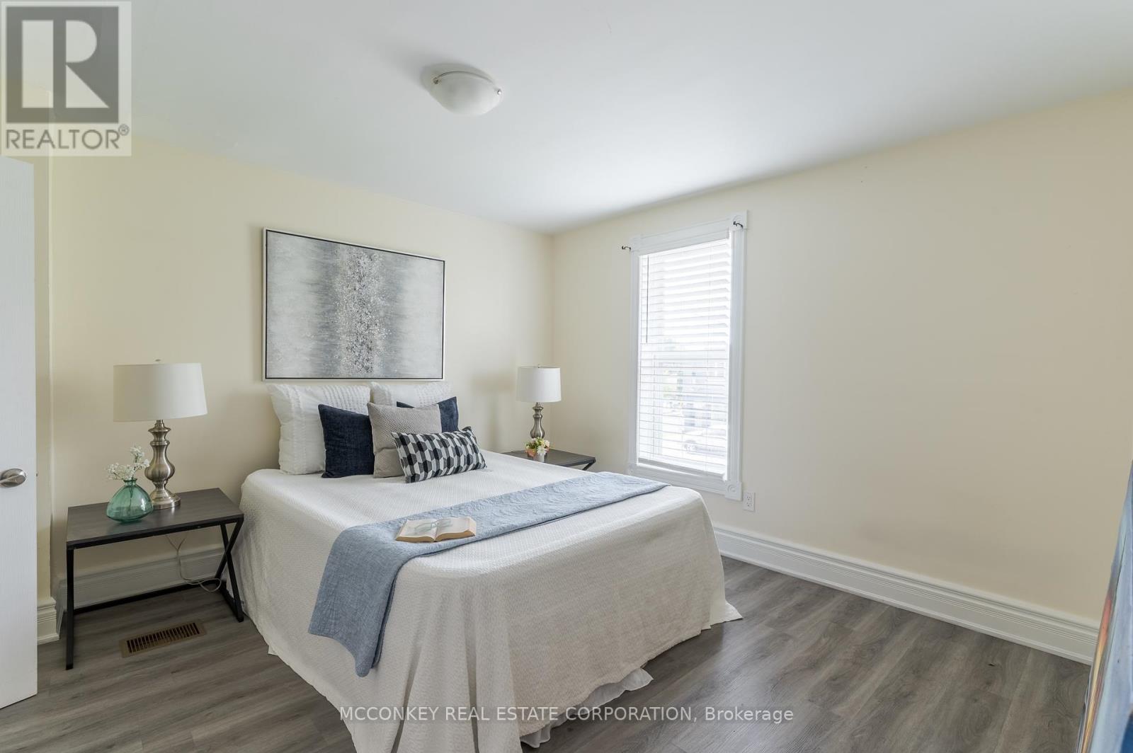 730 Park Street S, Peterborough South (West), Ontario  K9J 3T4 - Photo 17 - X12355104