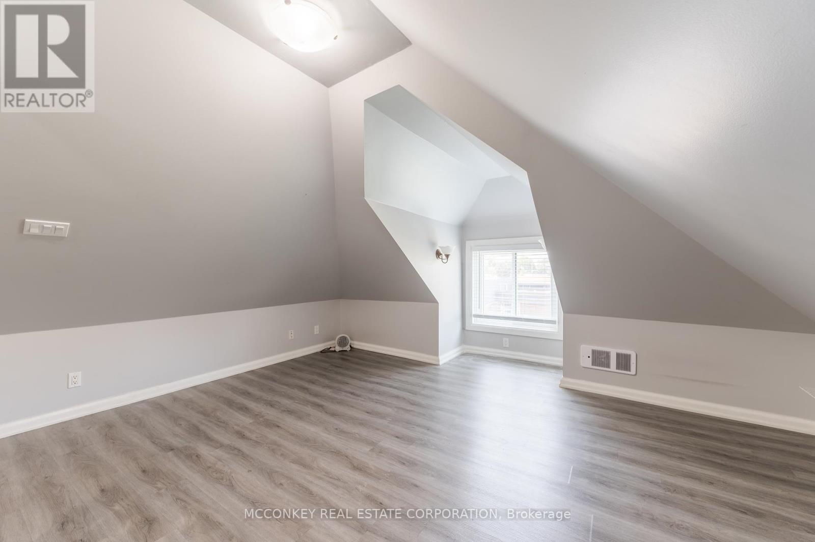 730 Park Street S, Peterborough South (West), Ontario  K9J 3T4 - Photo 22 - X12355104