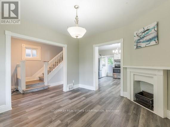 730 Park Street S, Peterborough South (West), Ontario  K9J 3T4 - Photo 6 - X12355107