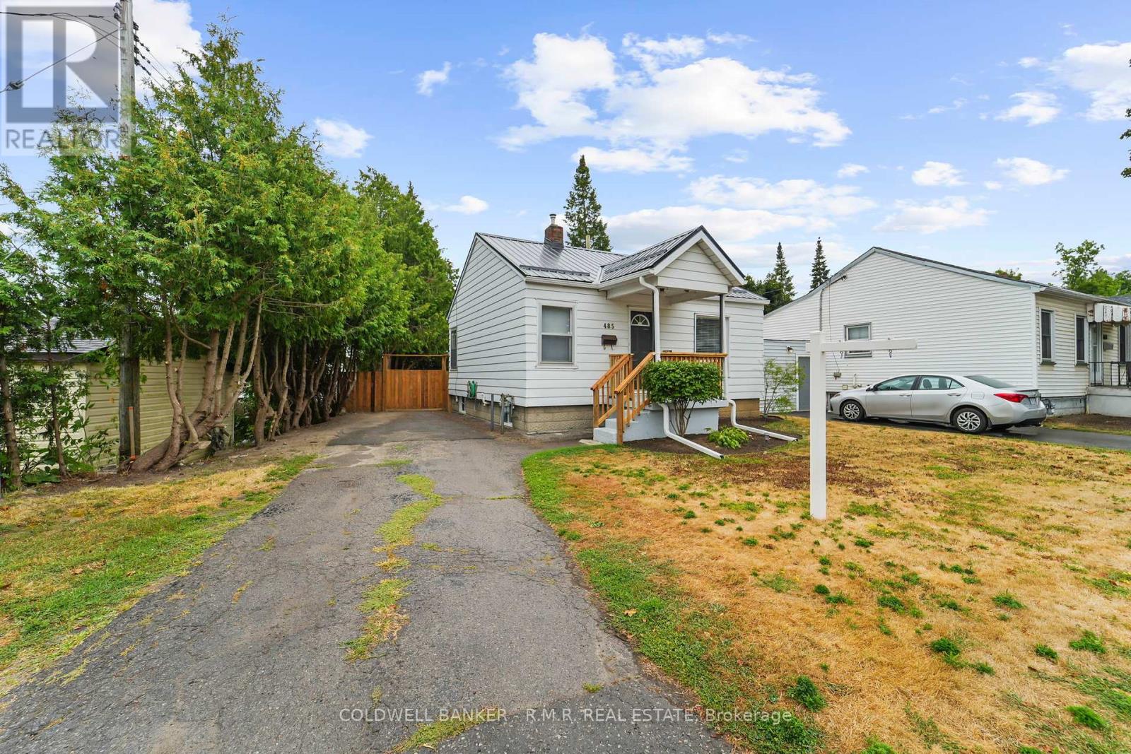 485 Wolsely Street, Peterborough (Northcrest Ward 5), Ontario  K9H 5A7 - Photo 3 - X12355217