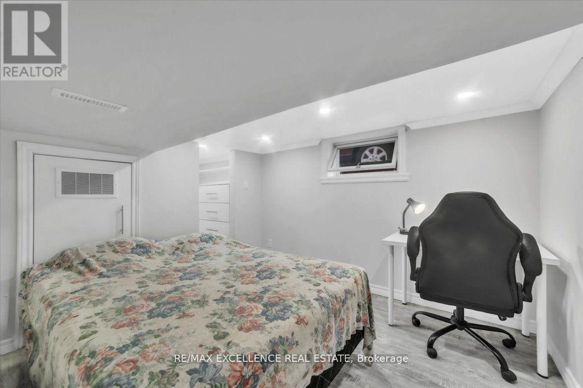626 Downie Street, Peterborough Central (North), Ontario  K9H 4K3 - Photo 17 - X12355124