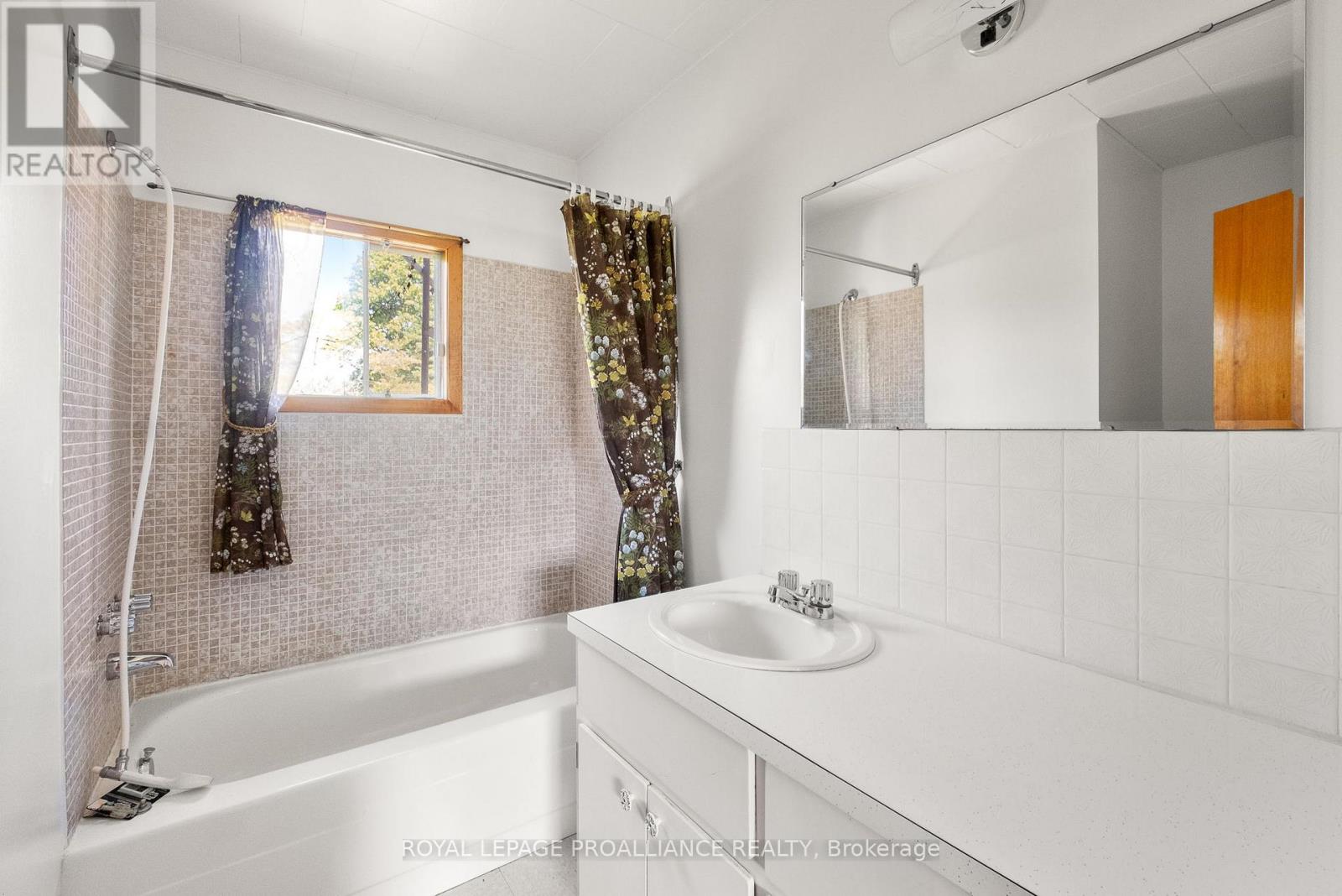 11 Division Street E, Trent Hills (Hastings), Ontario  K0L 1Y0 - Photo 22 - X12355317
