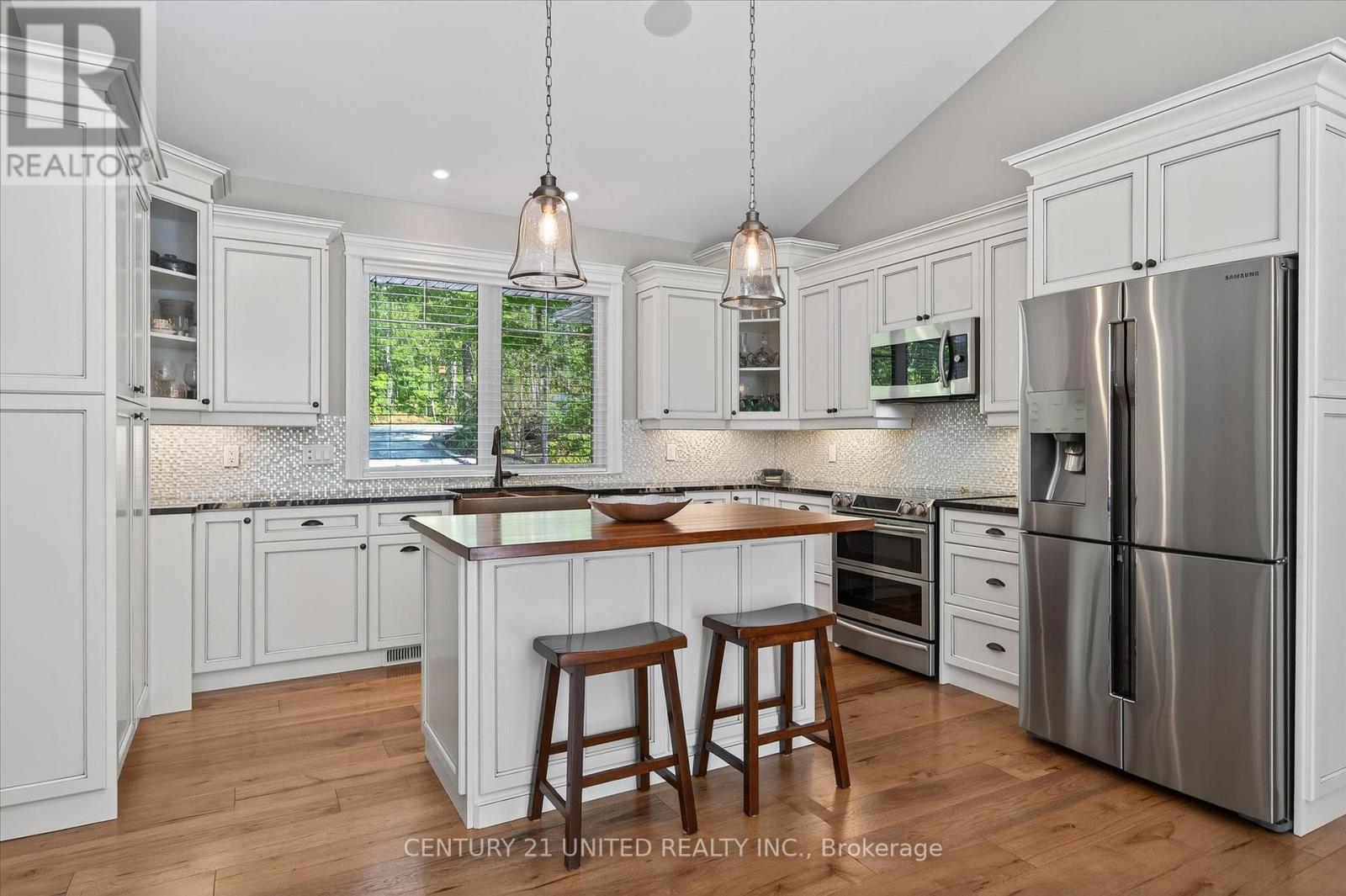 2 Mitchell Crescent, Trent Lakes, Ontario  K0L 1J0 - Photo 4 - X12356692