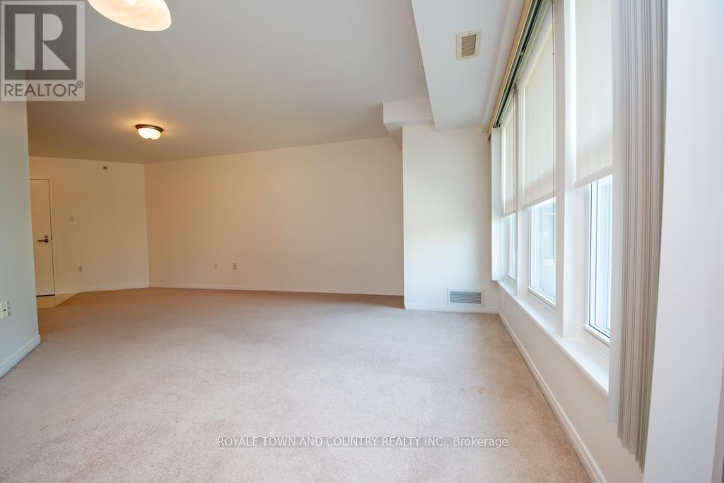 302 - 8 Huron Street, Kawartha Lakes (Lindsay), Ontario  K9V 6K3 - Photo 11 - X12356844