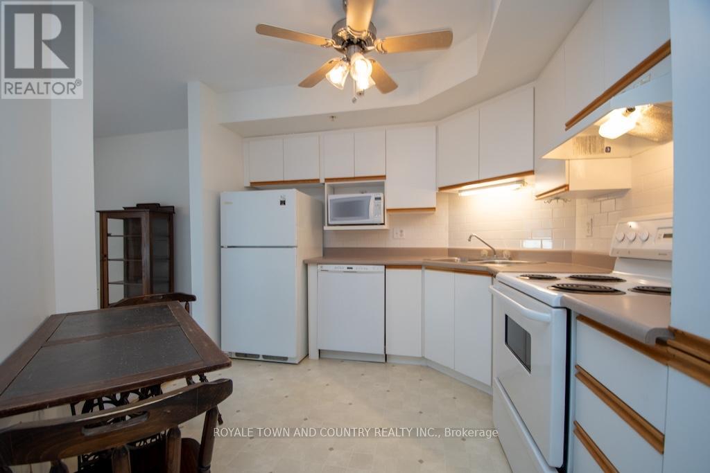 302 - 8 Huron Street, Kawartha Lakes (Lindsay), Ontario  K9V 6K3 - Photo 15 - X12356844
