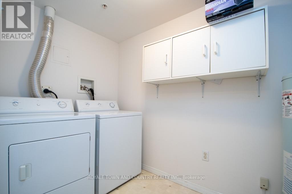 302 - 8 Huron Street, Kawartha Lakes (Lindsay), Ontario  K9V 6K3 - Photo 24 - X12356844