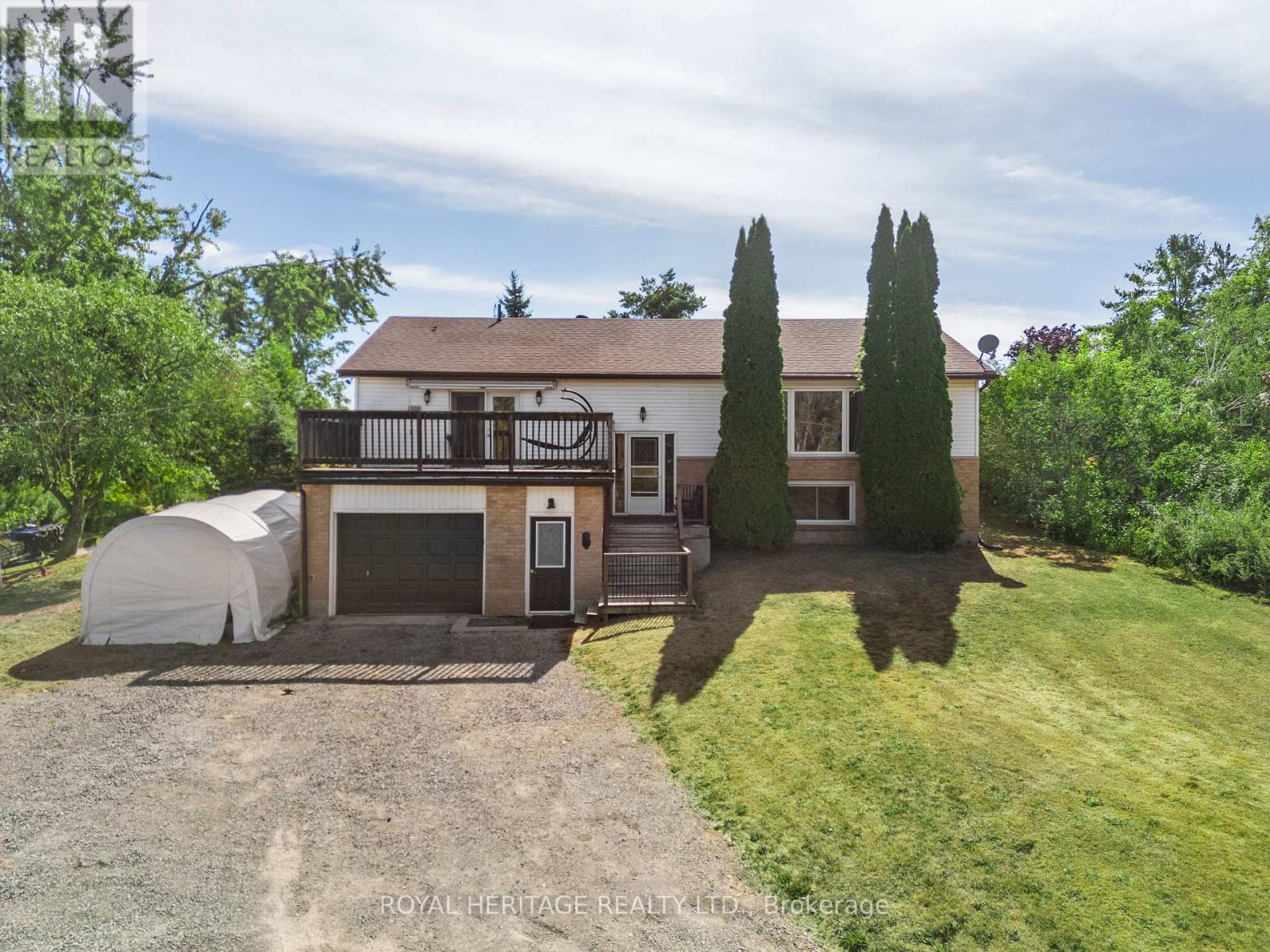 20 Buckhorn Road, Kawartha Lakes (Fenelon), Ontario  K9V 4R6 - Photo 1 - X12356913