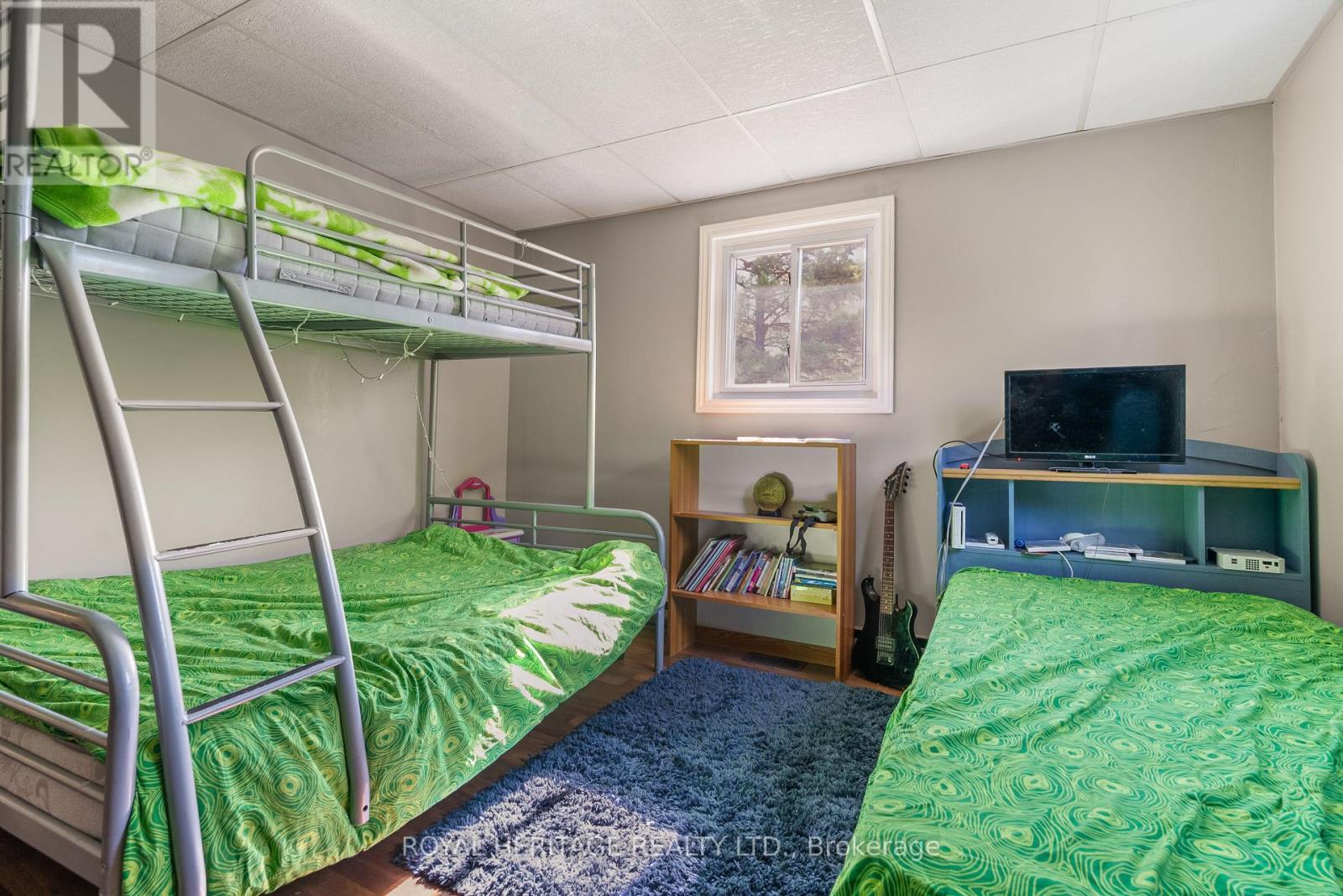 20 Buckhorn Road, Kawartha Lakes (Fenelon), Ontario  K9V 4R6 - Photo 14 - X12356913